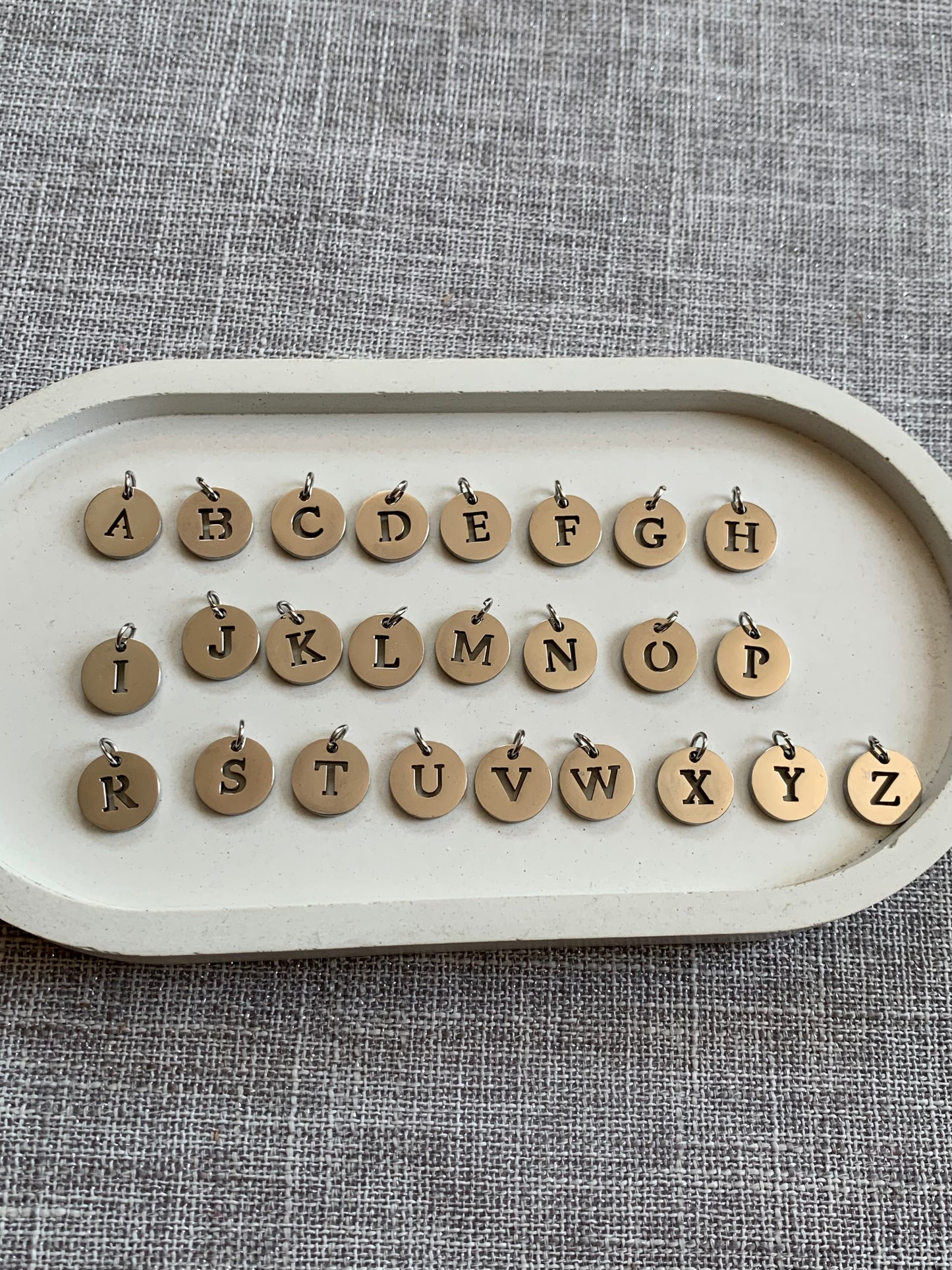 Collar Silver Letter
