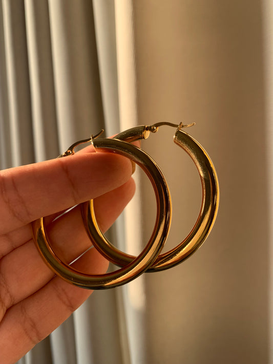 Tass Hoops