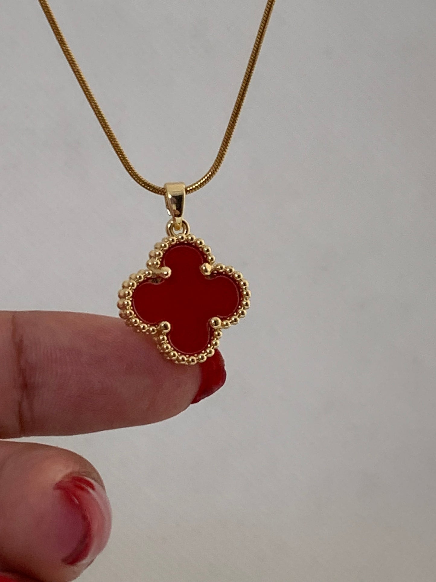 Collar Red Clover